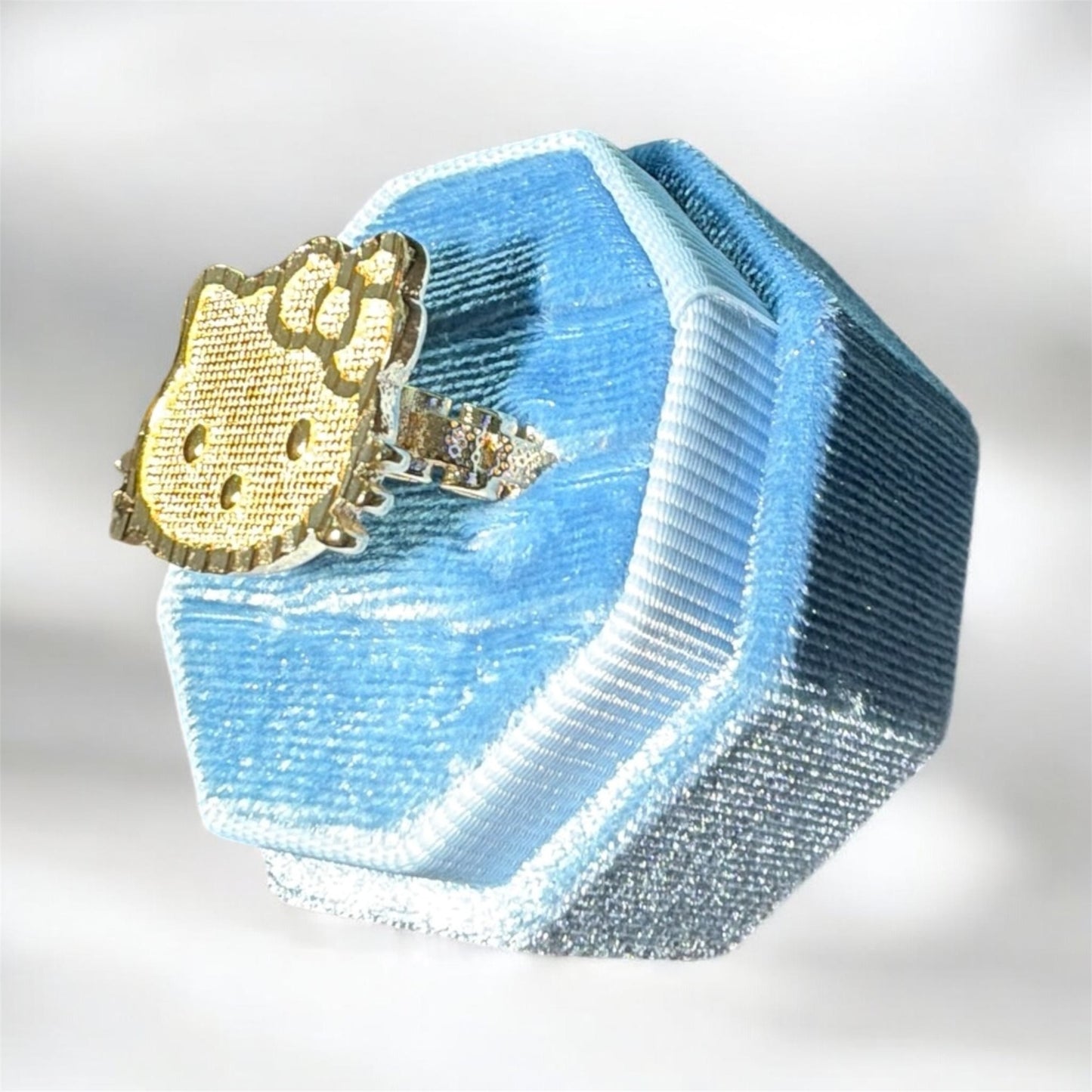 LARGE kitty ring