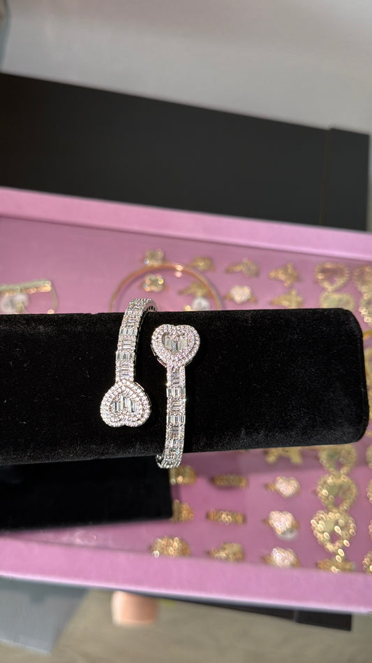 Iced heart bracelet