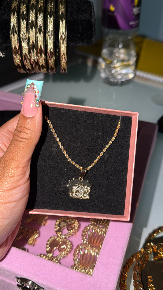 Betty necklace